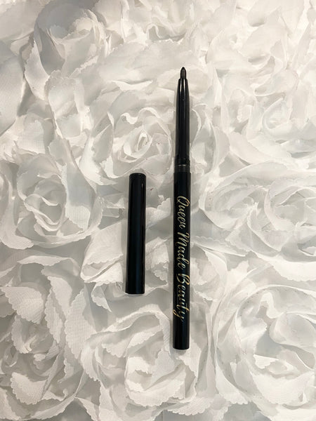 Blessed Queen Retractable Eyeliner